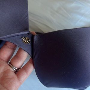 38c bra victoria’s secret like new